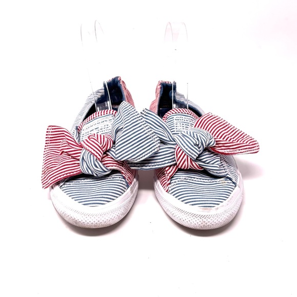 Converse - Picture 2 of 8